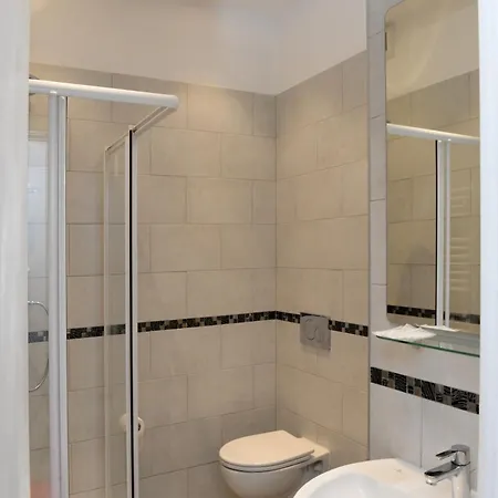 Puntabella 2* Varazze