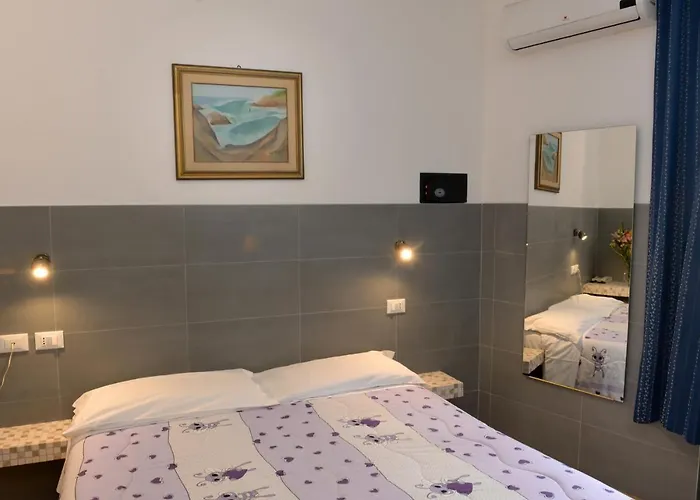 Puntabella 2* Varazze