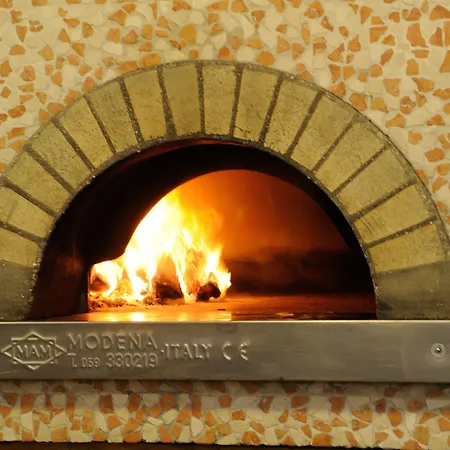 מלון Puntabella 2*