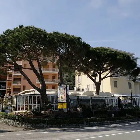 Puntabella 2* Varazze