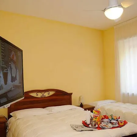 Puntabella 2* فاراتسي